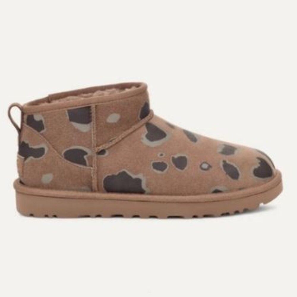 UGG Womens Classic Ultra Mini Super Trendy Print Size 8